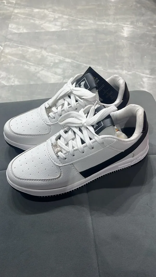 Classic_White_Sneaker_with_Black_Stripe_Accent
