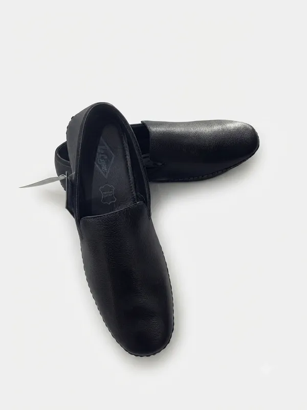Lee_Cooper_Men's_Black_Textured_Slip-On_Casual_Shoes