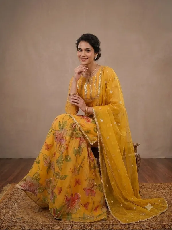 BEAUTIFUL_SEQUENCE_EMBROIDERED_WORKED_TOP_,_SARARA_WITH_DUPATTA