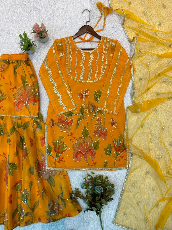 BEAUTIFUL_SEQUENCE_EMBROIDERED_WORKED_TOP_,_SARARA_WITH_DUPATTA