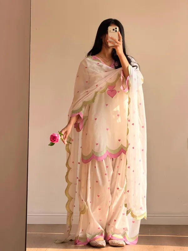 FS_-_221_New_Launching_Đěsigner_Party_Wear_Look_top_with_Farshi_salwar