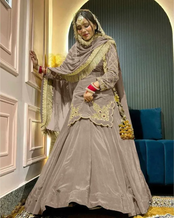 MF_448_Premium_Traditional_Silk_Orange_Lehengha_With_Zari