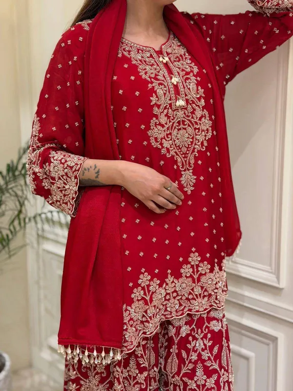 RAS-105_ENHANCE_THE_BEAUTY_OF_YOUR_WARDROBE_WITH_THIS_NEWLY_LAUNCHED_KURTI_,_PALAZZO_&_DUPATTA_SET*