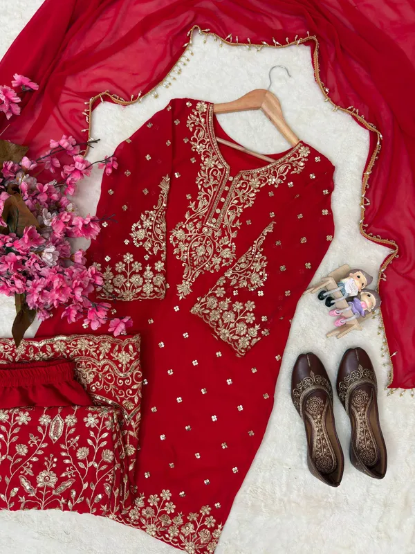 RAS-105_ENHANCE_THE_BEAUTY_OF_YOUR_WARDROBE_WITH_THIS_NEWLY_LAUNCHED_KURTI_,_PALAZZO_&_DUPATTA_SET*