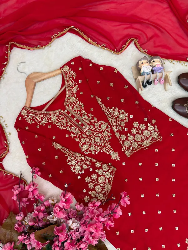 RAS-105_ENHANCE_THE_BEAUTY_OF_YOUR_WARDROBE_WITH_THIS_NEWLY_LAUNCHED_KURTI_,_PALAZZO_&_DUPATTA_SET*