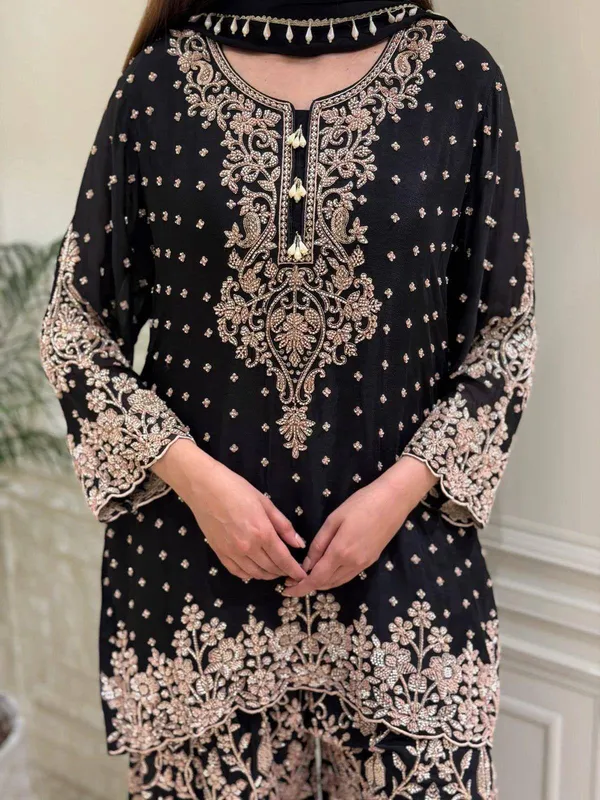 RAS-108_ENHANCE_THE_BEAUTY_OF_YOUR_WARDROBE_WITH_THIS_NEWLY_LAUNCHED_KURTI_,_PALAZZO_&_DUPATTA_SET*