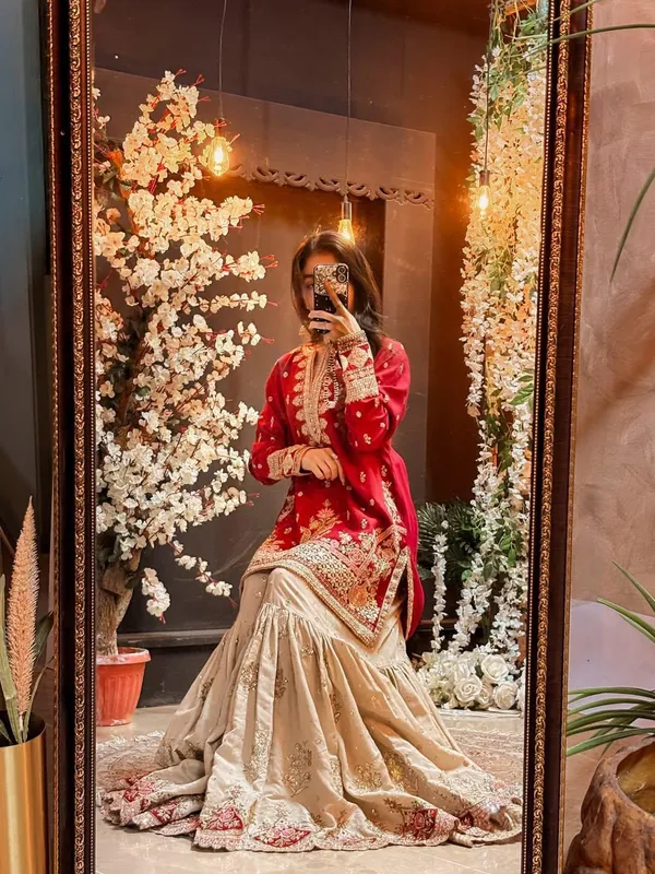RAS-111_PREMIUM_FC_FAUX_GEORGETTE_EMBROIDERED_KURTI_SHARARA_SET_WITH_DUPATTA