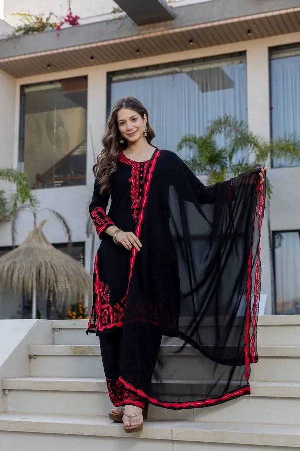 RAS-112_Women_Embroidered_Chinon_Kurta Set