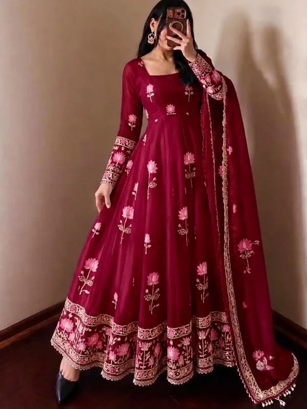 RAS-117_Festive_Trending_Designer_Gown_with_Heavy_sequence_embroidery_work_Dupatta