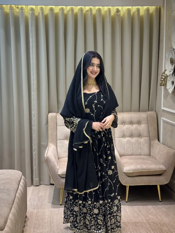 RAS-118_LAUNCHING_FESTIVAL_SPECIAL_HEAVY_EMBROIDERY_SEQUENCE_WORK_GOWN_PENT_&_DUPATTA_SET