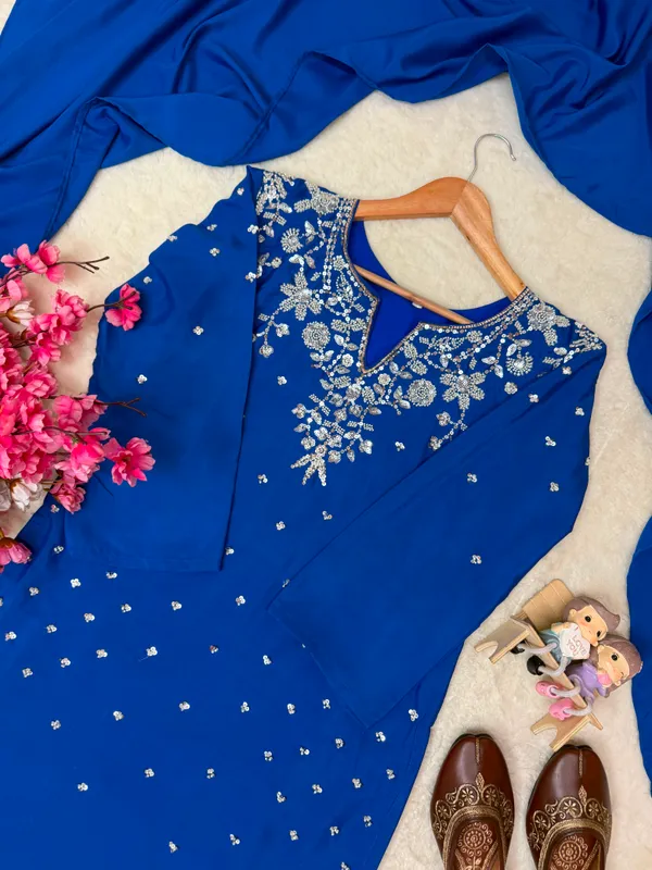RAS-23_Beautiful_Kurta,_Palazzo_&_Dupatta_set