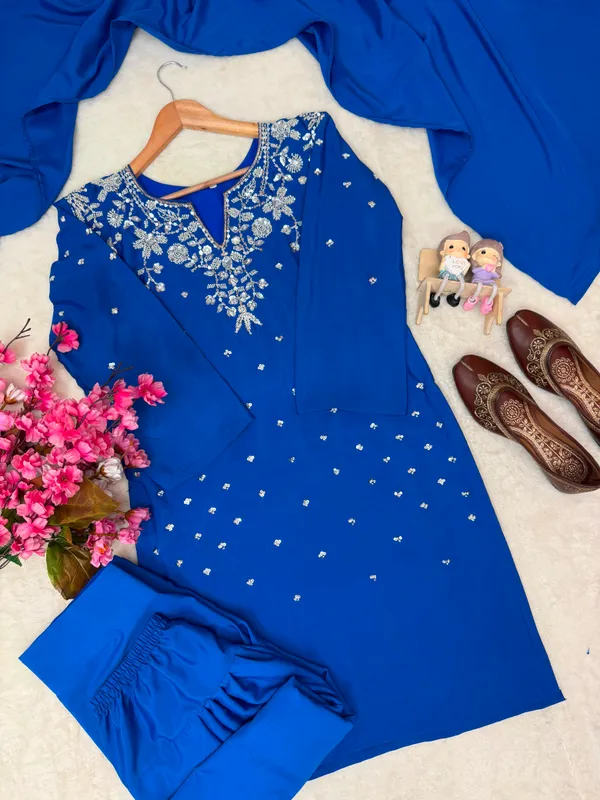 RAS-23_Beautiful_Kurta,_Palazzo_&_Dupatta_set