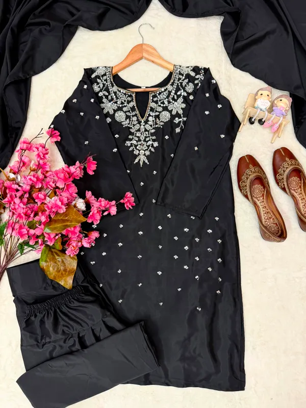 RAS-24_Beautiful_Kurta,_Palazzo_&_Dupatta_set