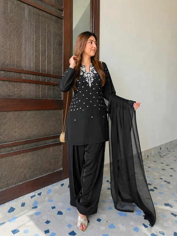 RAS-24_Beautiful_Kurta,_Palazzo_&_Dupatta_set