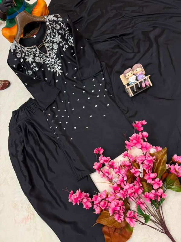 RAS-24_Beautiful_Kurta,_Palazzo_&_Dupatta_set