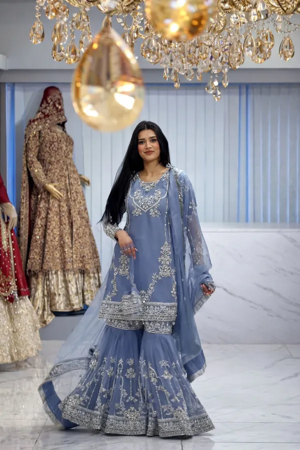 RAS-40_LAUNCHING_NEW_TRANDING_COLLECTION_3_PIECE_FANCY_KURTI_WITH_SHARARA_AND_BEAUTIFUL_DUPATTA*_🧶