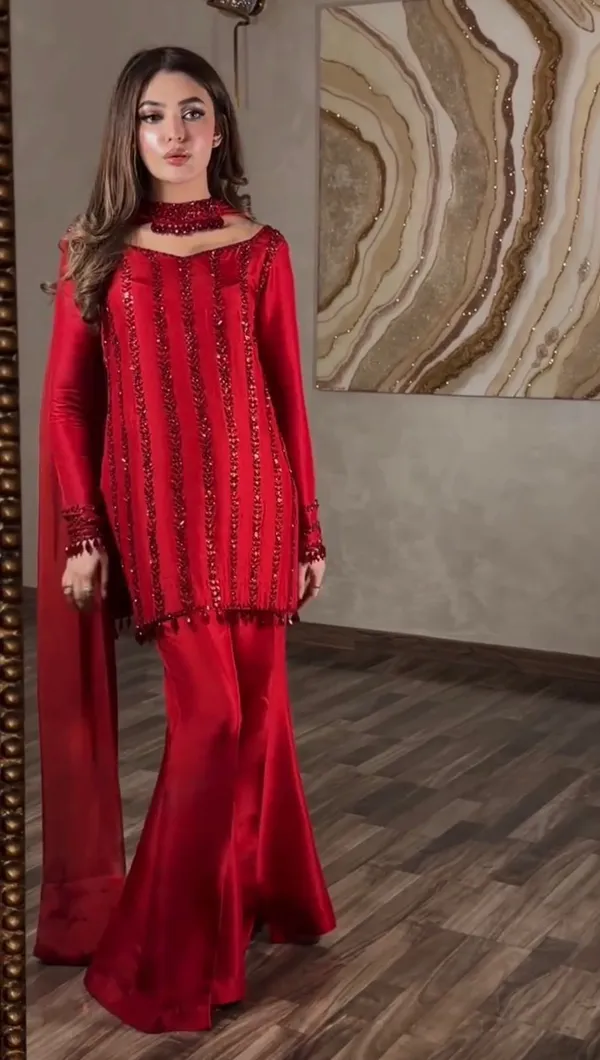 RAS-42_NEW_LAUNCHING_3_PIECES_KURTI,_PLAZZO_&_DUPATTA_WITH_ORIGINAL_BEADS_CUT_DANA_WORK