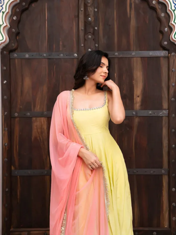 RAS-48_Beautiful_Anarkali_Suit_Set_with_Silver_Lace_In_Front_and_back_Neckline,Water_Gold_Lace_In_Dupatta_Border_that_get_you_a_simple_and_elegant_look