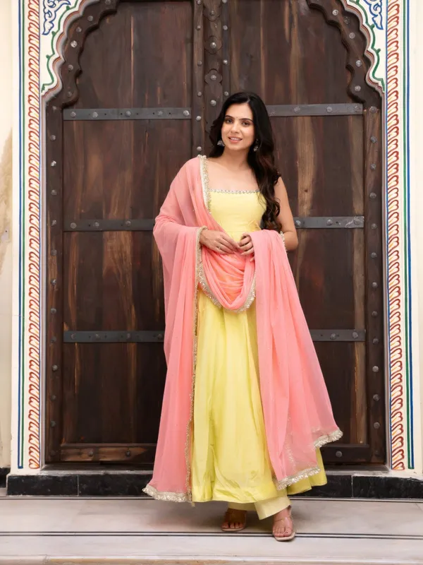 RAS-48_Beautiful_Anarkali_Suit_Set_with_Silver_Lace_In_Front_and_back_Neckline,Water_Gold_Lace_In_Dupatta_Border_that_get_you_a_simple_and_elegant_look