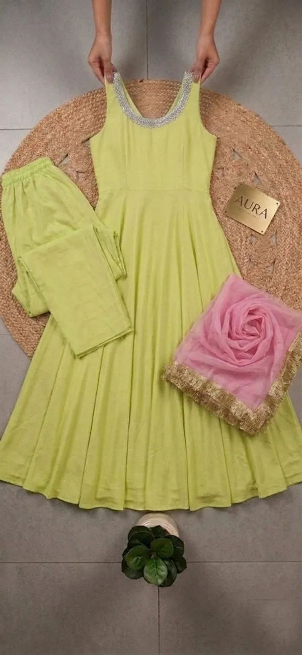 RAS-48_Beautiful_Anarkali_Suit_Set_with_Silver_Lace_In_Front_and_back_Neckline,Water_Gold_Lace_In_Dupatta_Border_that_get_you_a_simple_and_elegant_look