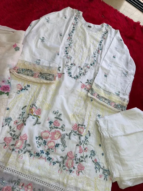 RAS-52_CAMRIC_COTTON_KURTA,_PANT_&_DUPATTA_WITH_HEAVY_EMBROIDERY_WORK_AND_LACE_,INNER