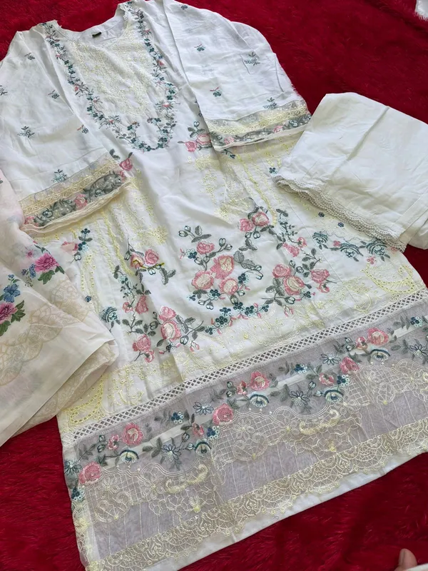 RAS-52_CAMRIC_COTTON_KURTA,_PANT_&_DUPATTA_WITH_HEAVY_EMBROIDERY_WORK_AND_LACE_,INNER