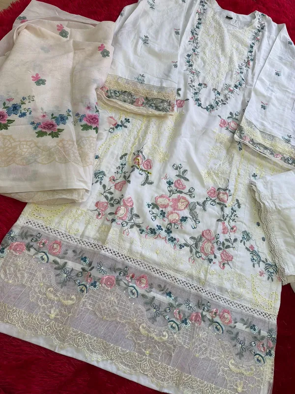 RAS-52_CAMRIC_COTTON_KURTA,_PANT_&_DUPATTA_WITH_HEAVY_EMBROIDERY_WORK_AND_LACE_,INNER