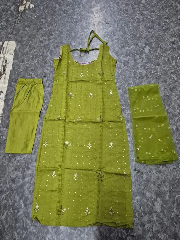 RAS-56_MOST_DEMANDING_KURTA_SET