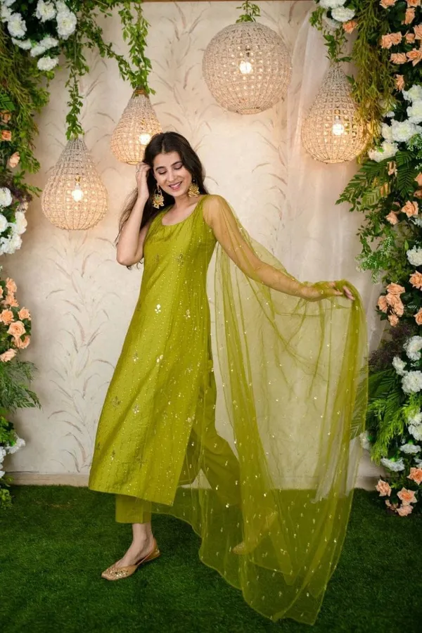 RAS-56_MOST_DEMANDING_KURTA_SET