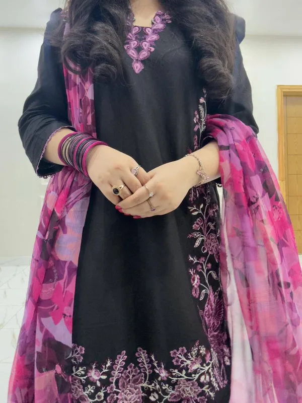 RAS-63_LAUNCHED_KURTI_&_FARSHI_PLAZZO_SET