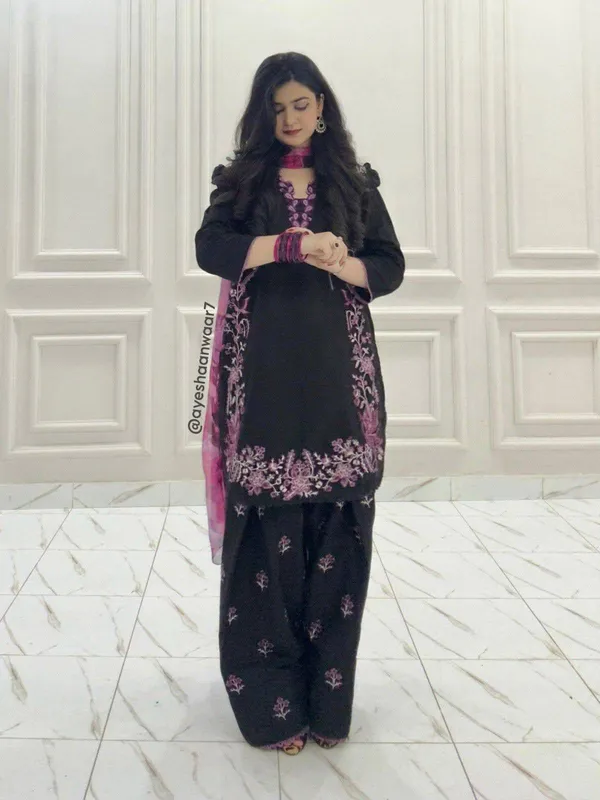 RAS-63_LAUNCHED_KURTI_&_FARSHI_PLAZZO_SET