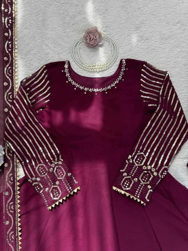 KD_1596_New_Designer_Classy_Gown