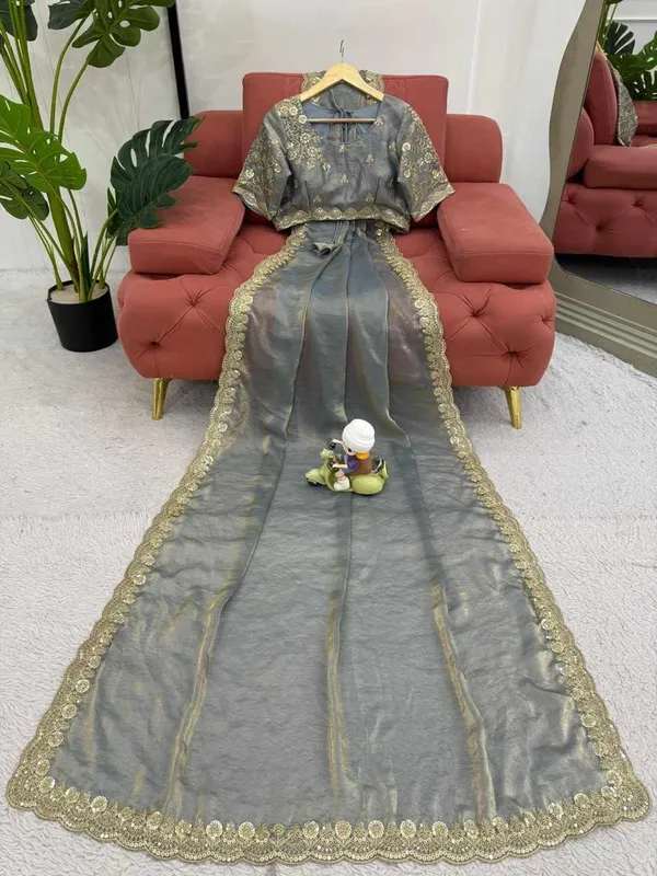 KD_587Beautiful_Designer_Fendi_Silk_Febric_Saree