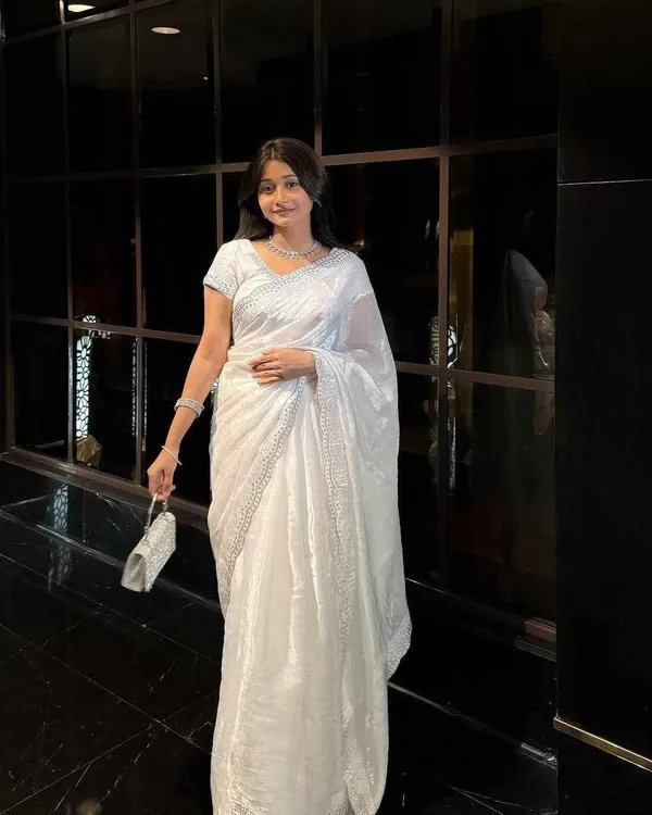 KPW_311_Rich_And_Partywear_Crystal_Diamond_Work_Saree