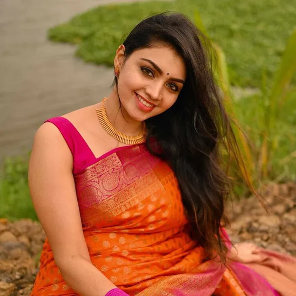 MF_1520_Orange_Saree