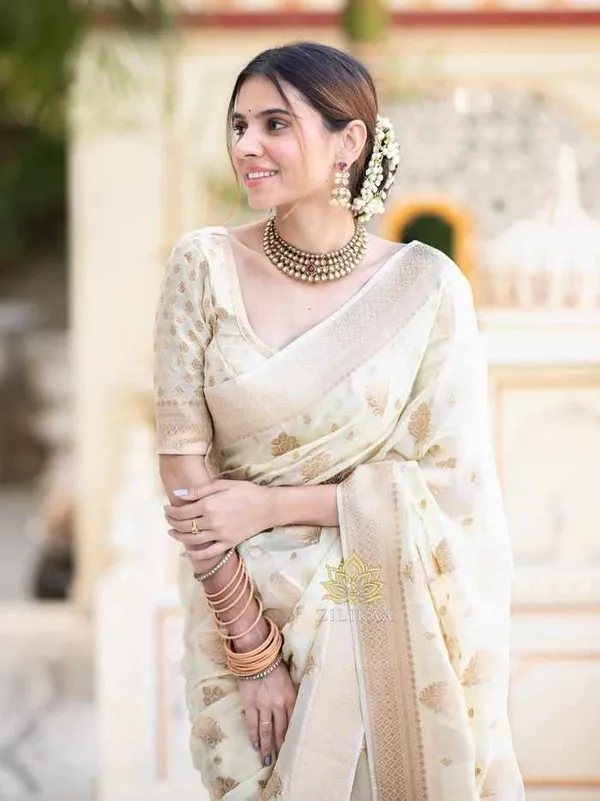 MF_1650_WHITE_SOFT_LICHI_SILK_SAREE