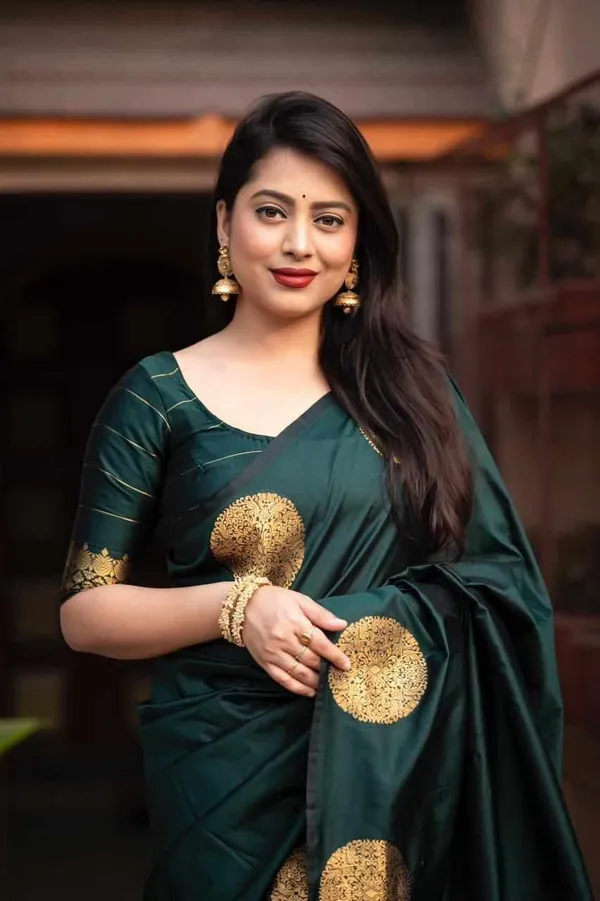 MF_1740_DARK_GREEN_BEAUTIFUL_RICH_PALLU_SAREE