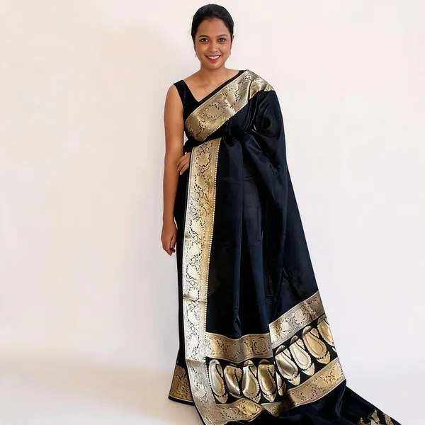 MF_1760_BLACK_SOFT_LICHI_BANARASI_SAREE