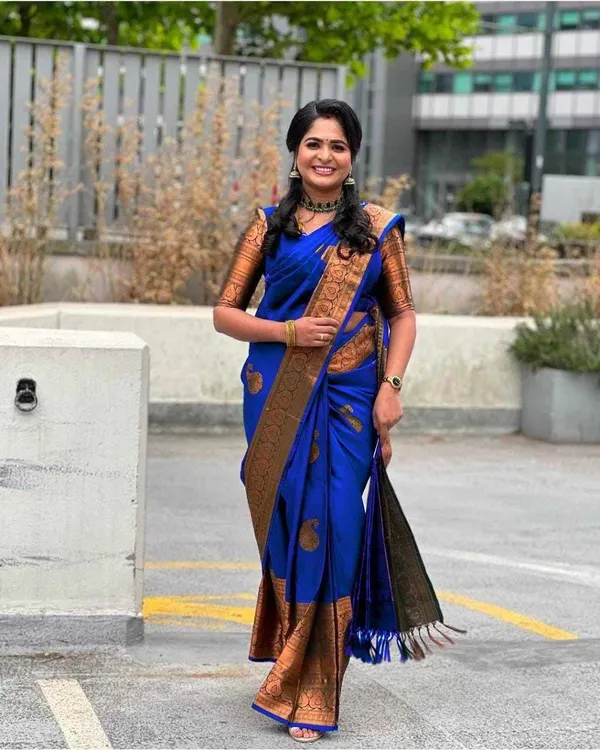 MF_2030_NEW_BEAUTIFUL_JACQUARD_WORK_ON_BLUR_SAREE