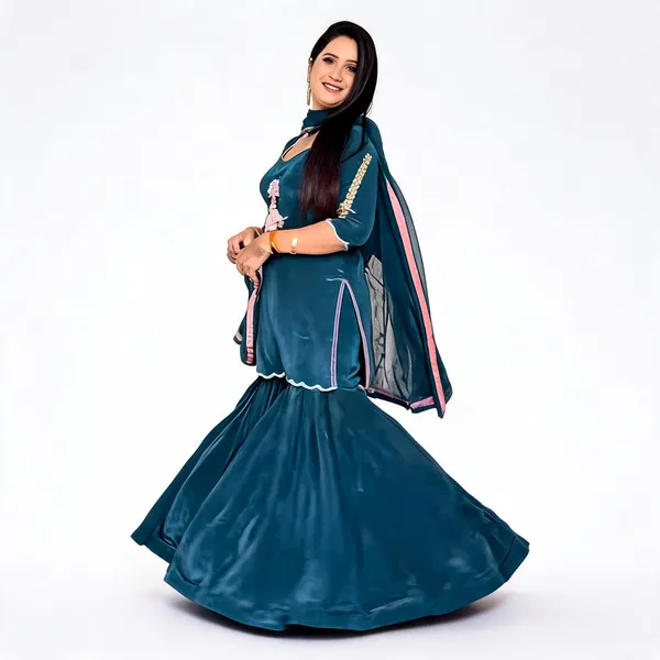 MF_456_Natural_Crep_With_Heavy_Embroidery_Work_Dress