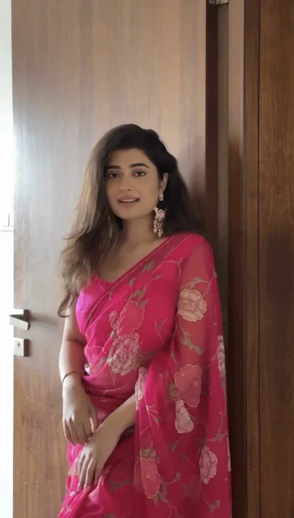 NC_5398_Beautiful_floral_Print_Saree