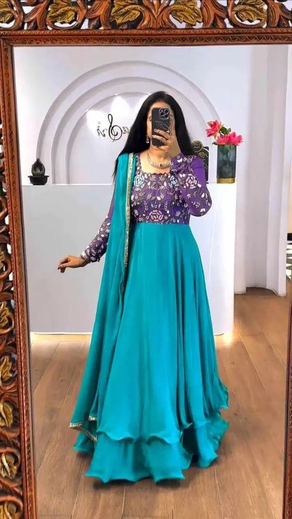PC_512_Chinon_Embroidery_Thread_Work_Gown
