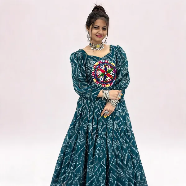PC_N02_Bandhani_Print_Gown