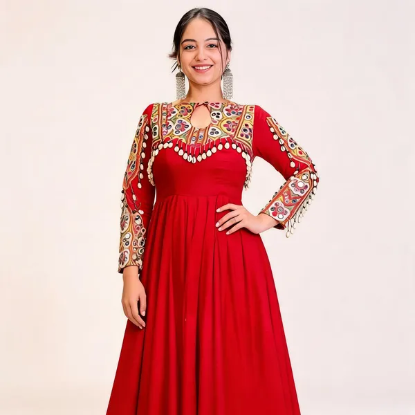 PC_N18_Fiyona_Gamathi_Work_Gown