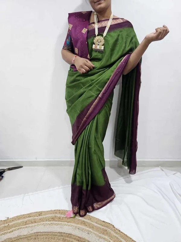 PIYU_P1005_Zari_Saree