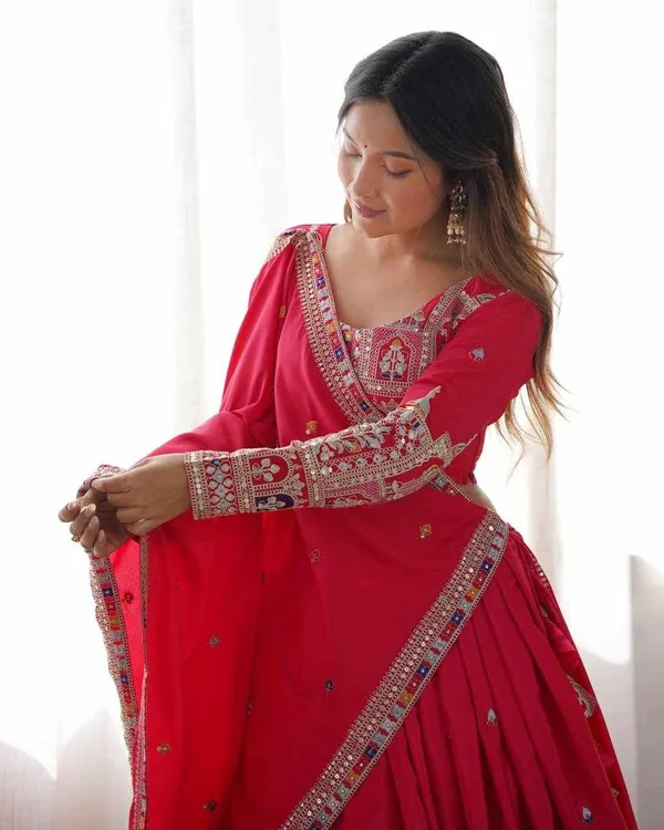 QRC_400_New_Designer_Party_Wear_Lehenga