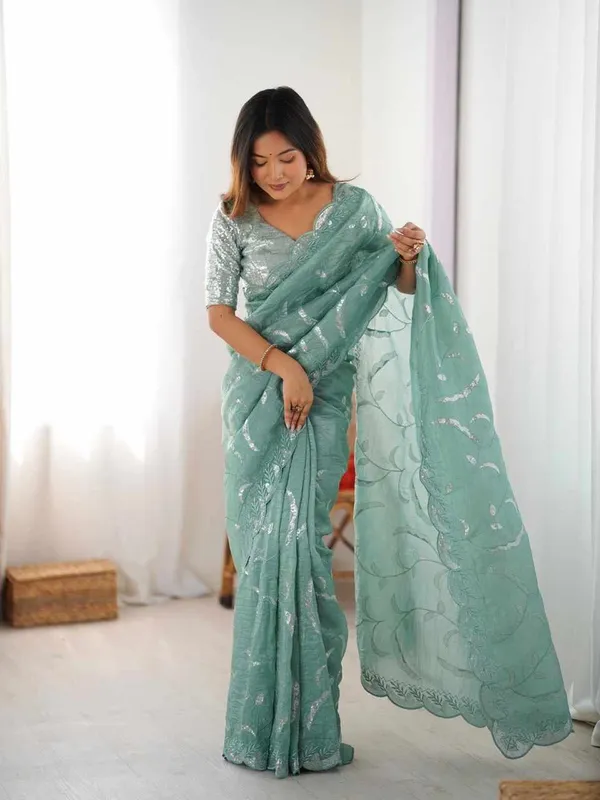 SP_19_Gold_Crush_Sequnce_work_Saree