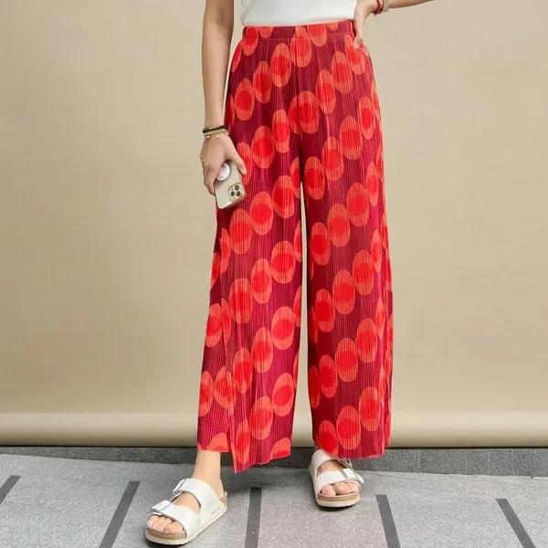 Pleated_Pants_With_A_Front_Drape