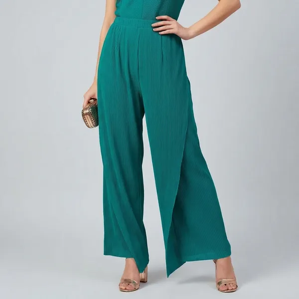 Pleated_Pants_With_A_Front_Drape