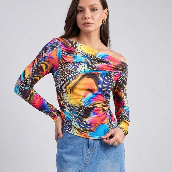Stretchable_Asymmetrical_Ruched_Top